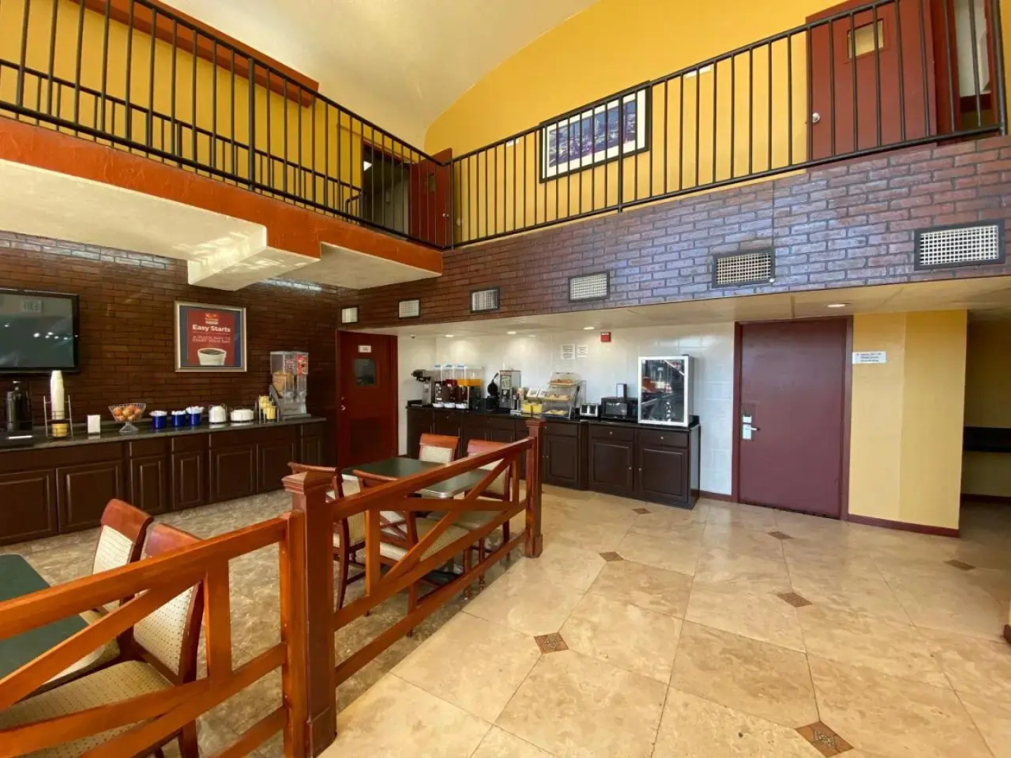 Days Inn and Suites - Tyler