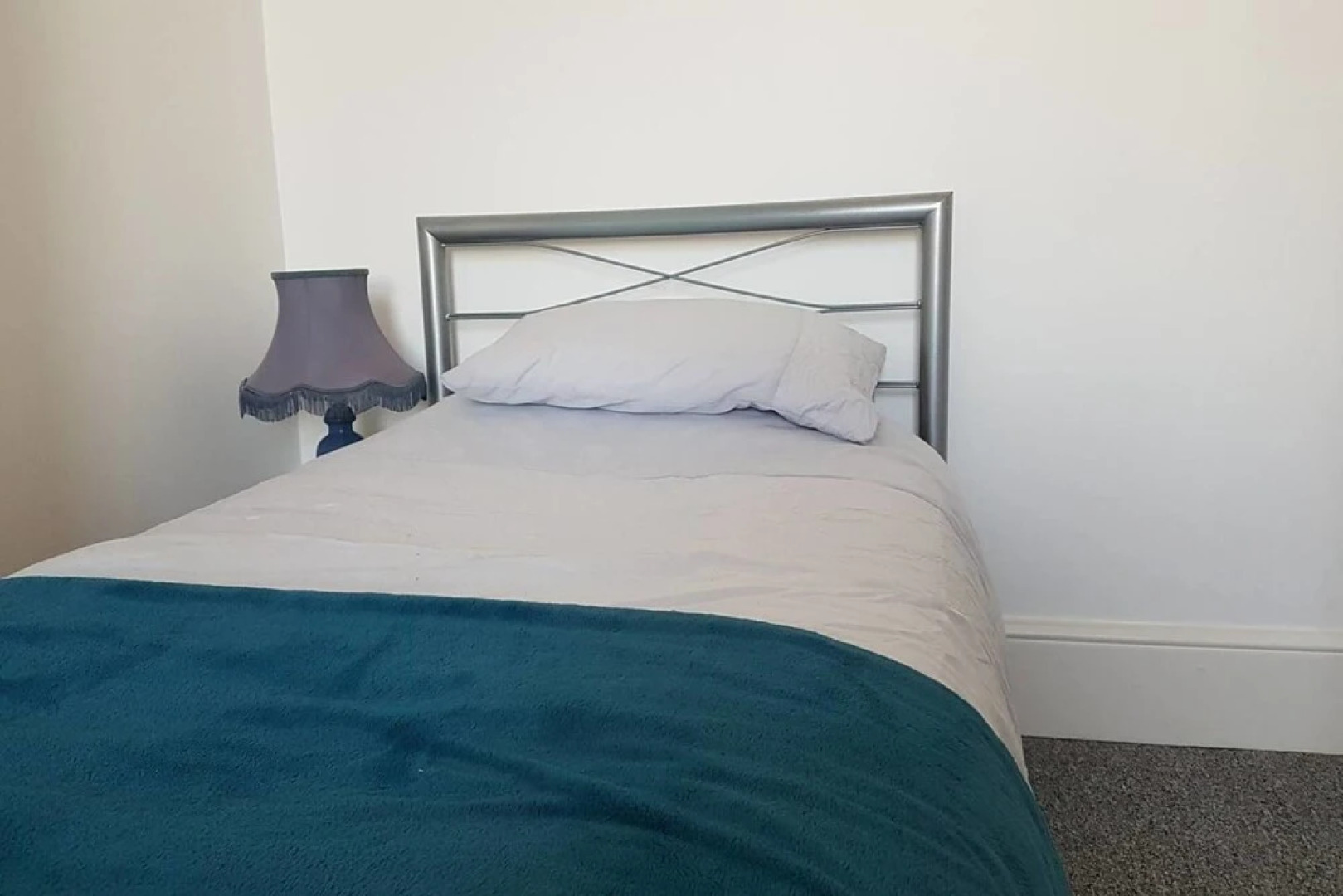 Spacious 2 Bedroom Apartment Sleeps 6 With Parking