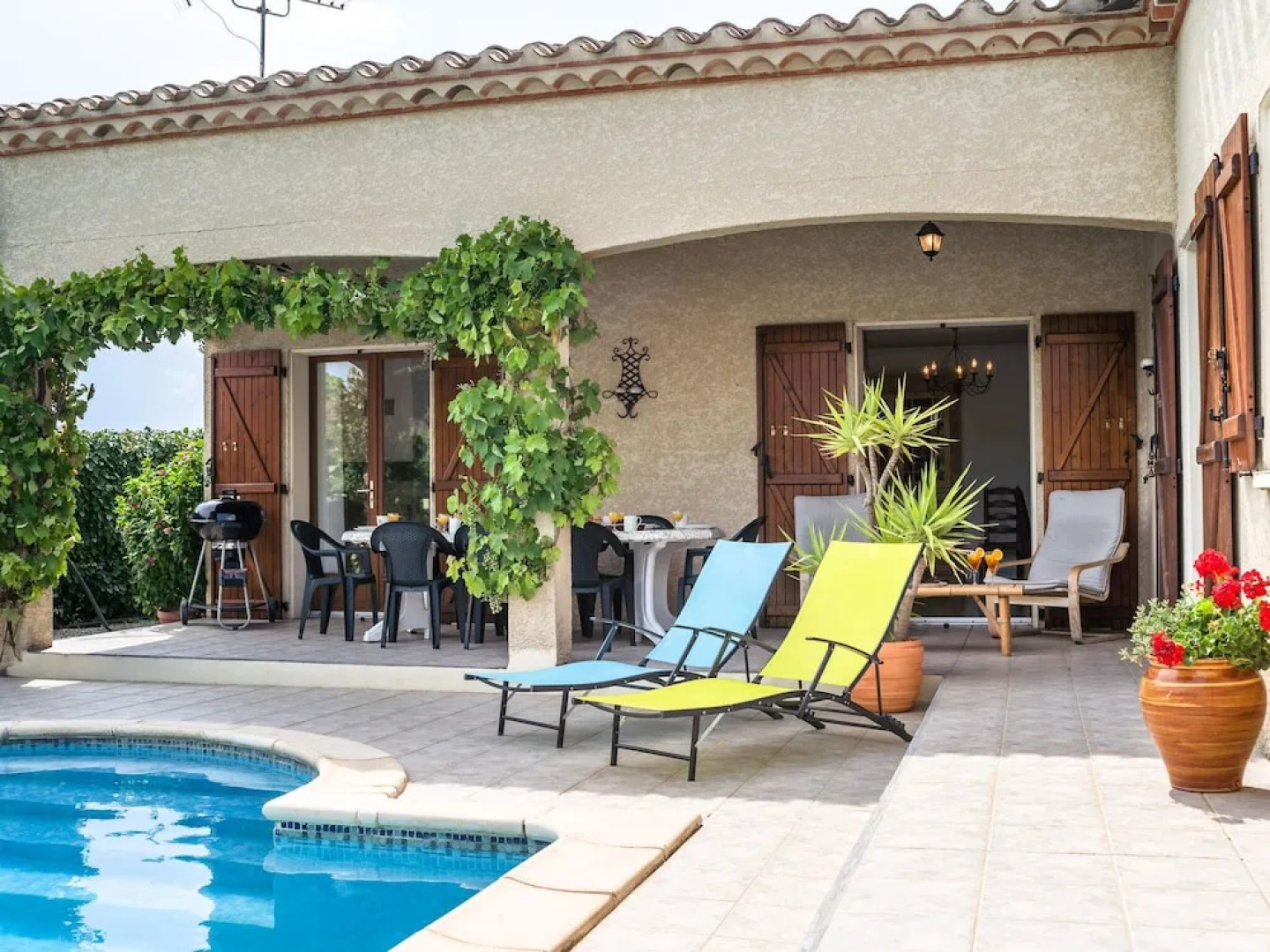 Superb Villa in Olonzac With Swimming Pool, Close to Lake