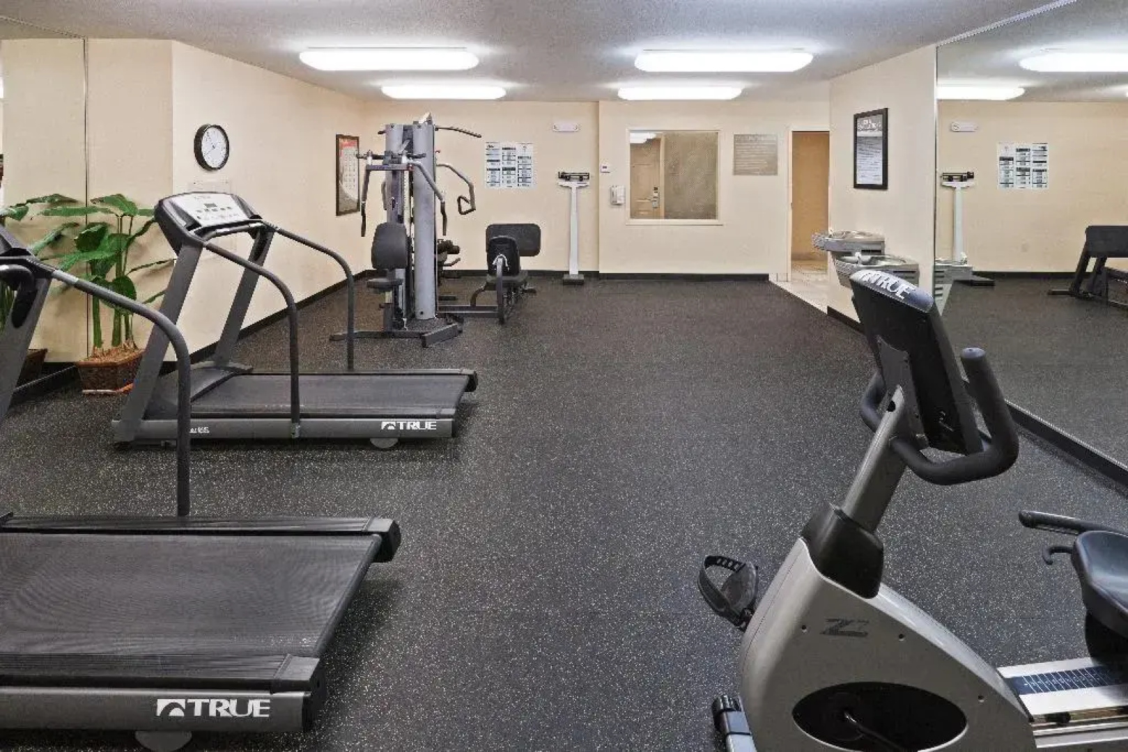 Candlewood Suites Wichita Falls @ Maurine St.