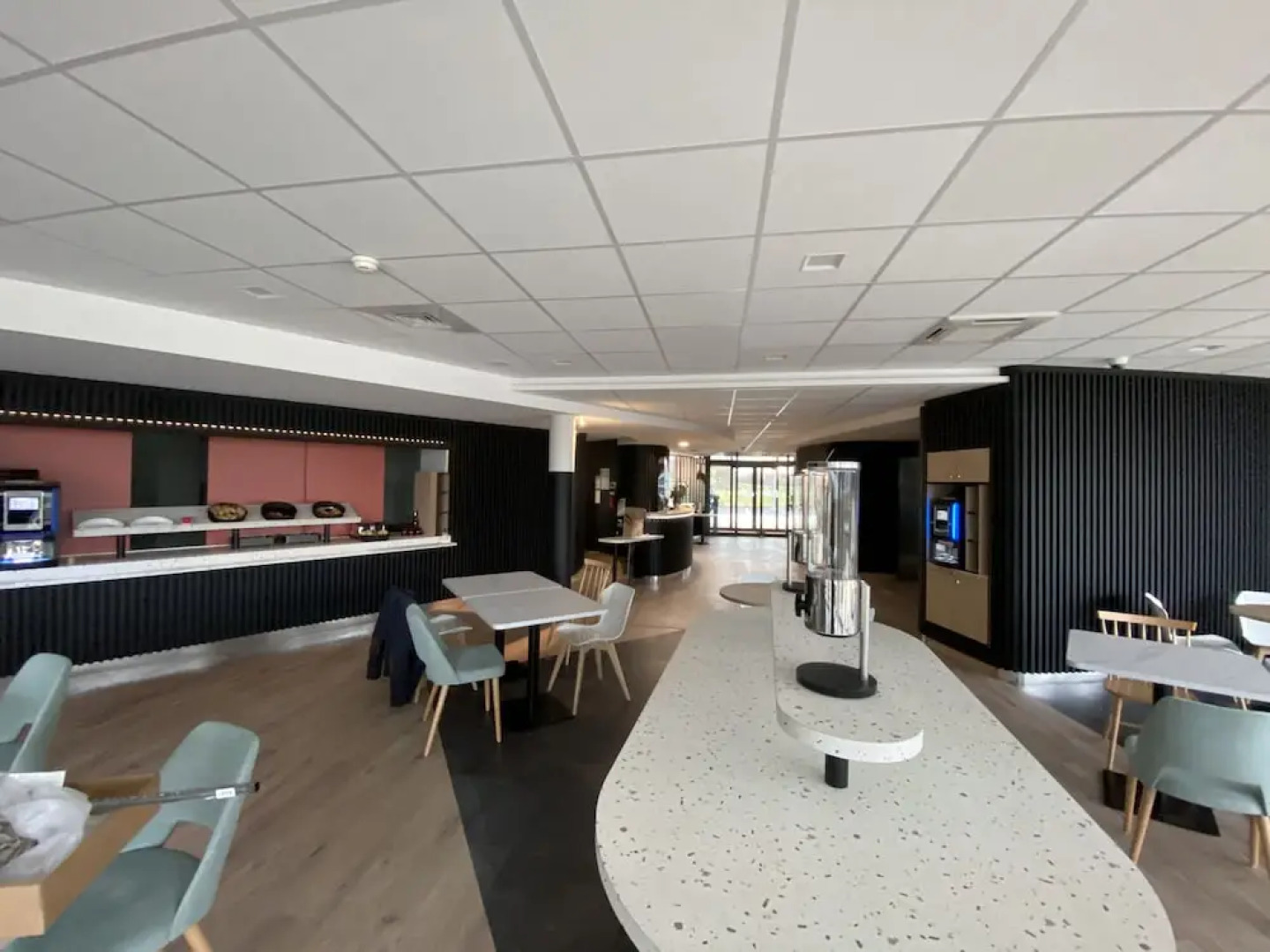 Hôtel AKENA TROYES - La Chapelle-Saint-Luc