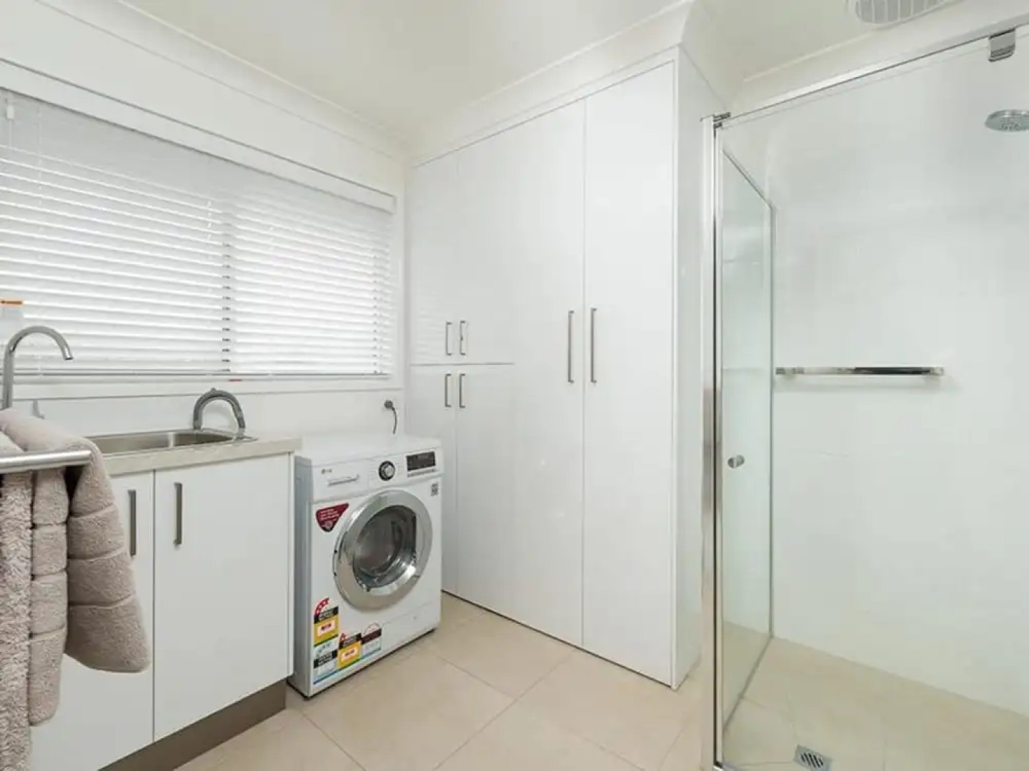 Living in Luxury - Central & Sophisticated