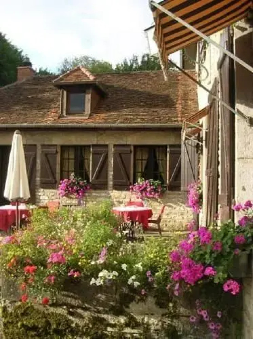 Hostellerie des Monts de Vaux