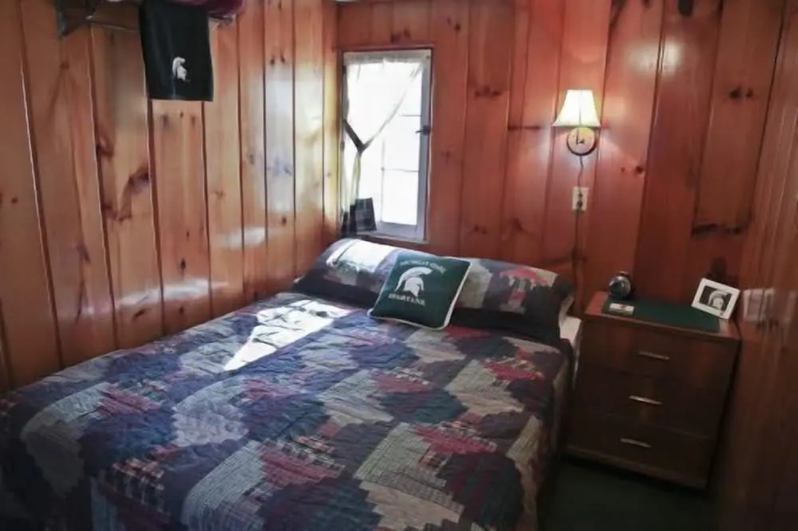 #1 - Cedar Village 2 Bedroom Cabin by RedAwning