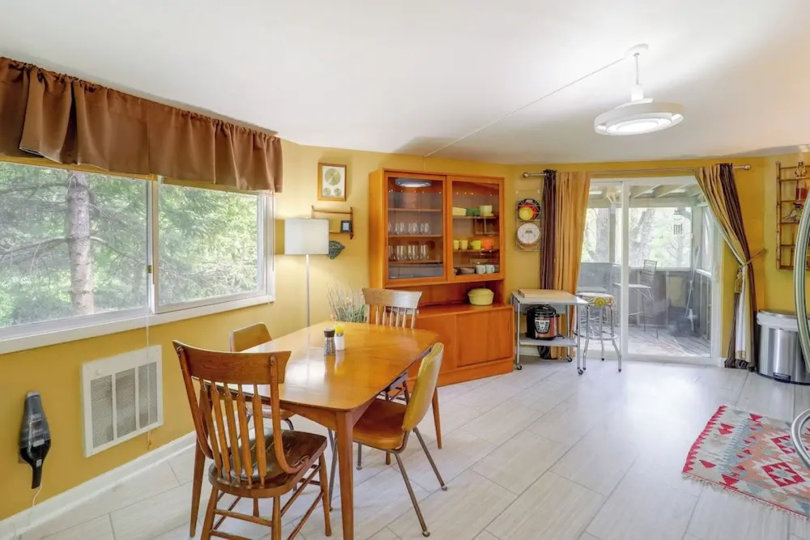 Quaint Vacation Rental w/ Porch in Banner Elk!