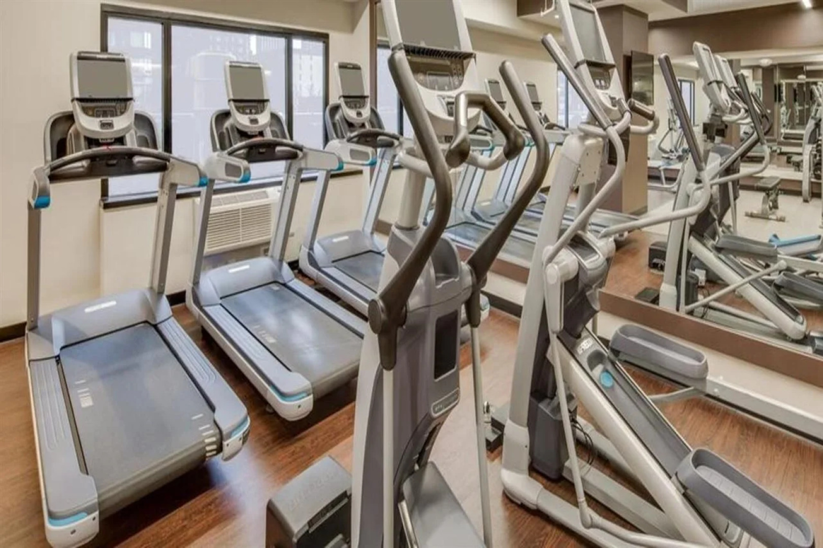 DoubleTree by Hilton Hotel & Suites Jersey City