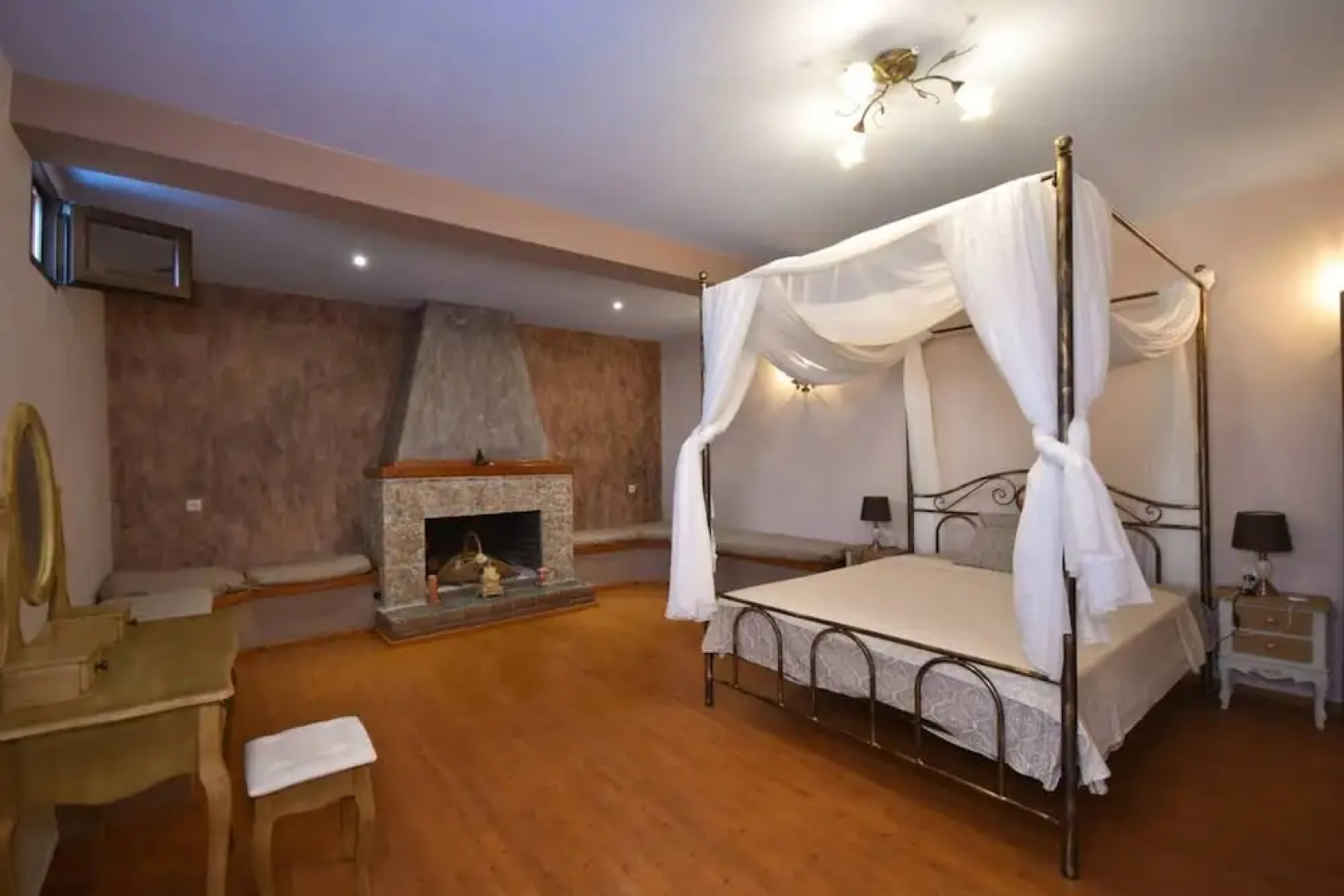 Villa in Malaki in Sea With Playground