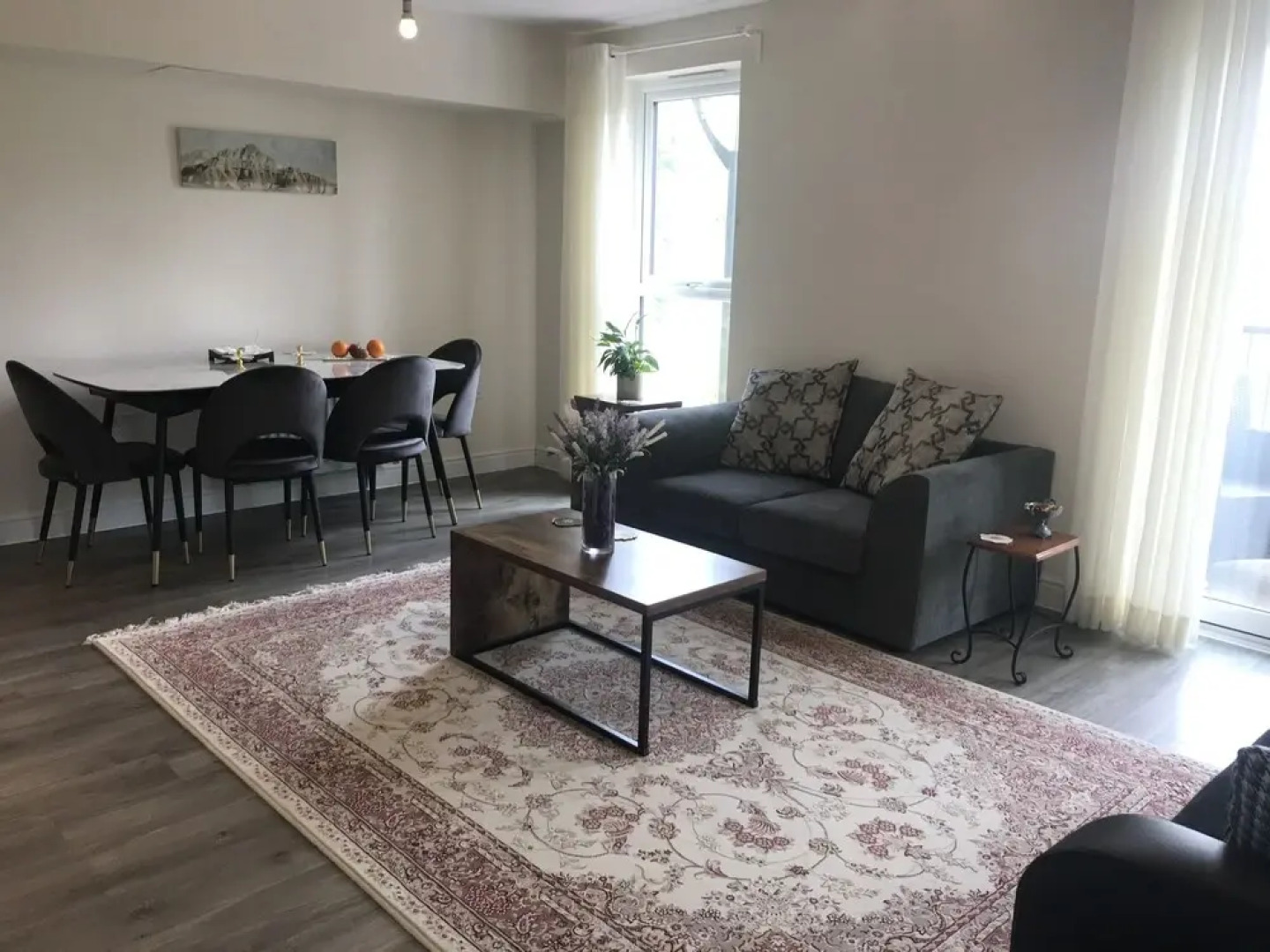 Lovely 1-bed Apartment in Addlestone