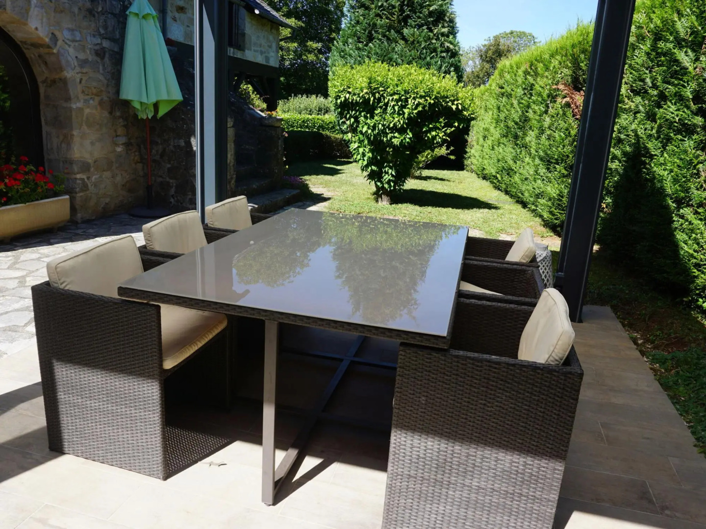 Vintage Holiday Home in Aveyron with Private Garden