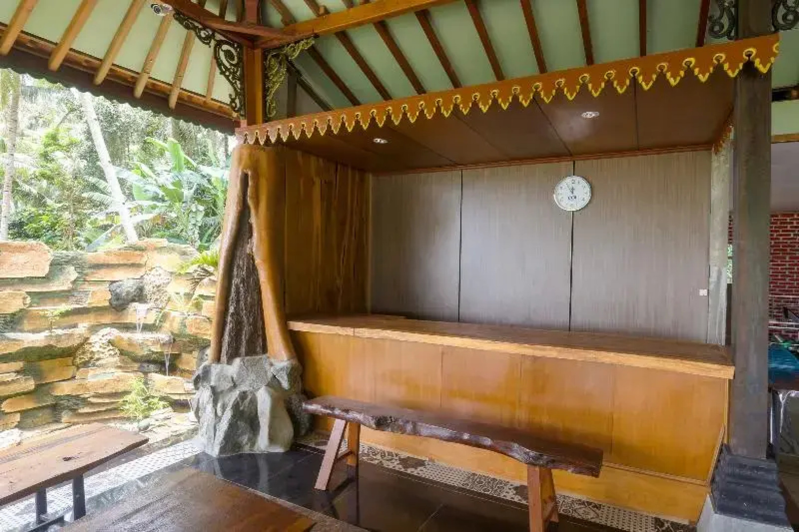 OYO 90189 Roemah Kayoe