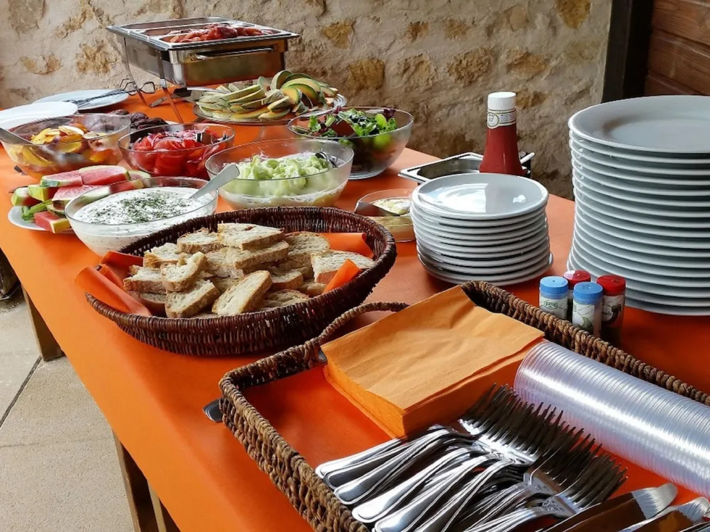 Charming House With a Covered Terrace Near Gourdon