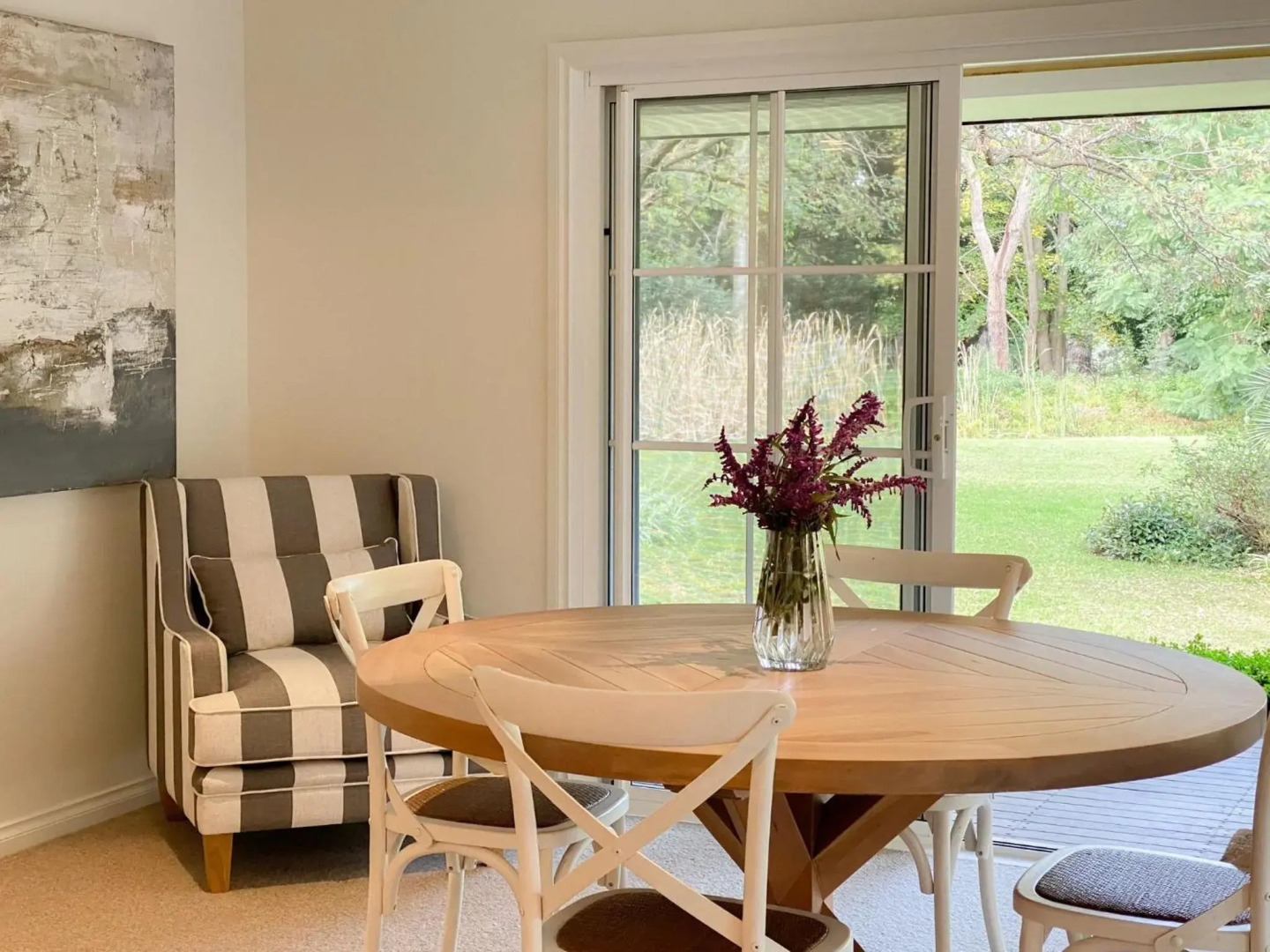 KEVALIER PARK Berry 4pm check out Sundays