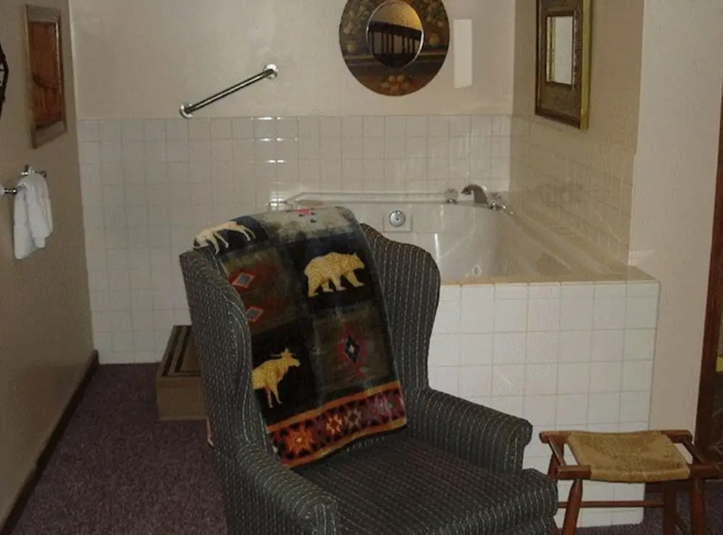 Spruce Moose Lodge and Cottages