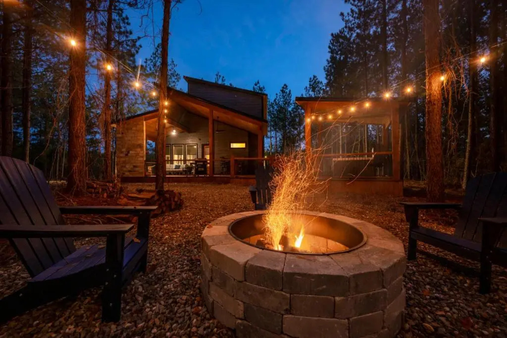 Vacana Unplugged, Sleeps 6, HotTub, FirePit, Pet Friendly