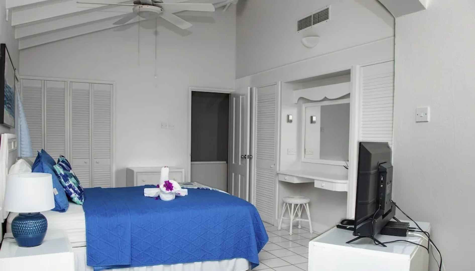 The Anchorage #5 a 2 bedroom Waterfront Condo in Rodney Bay 2 Condo by RedAwning