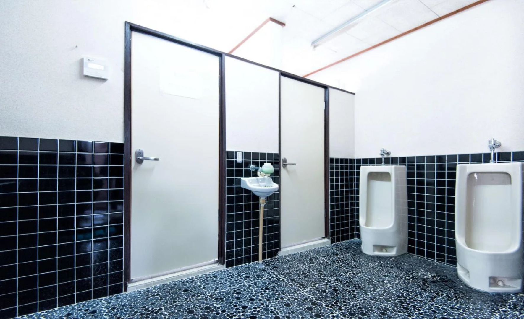 Shiga Biwa Lake Shanshui House