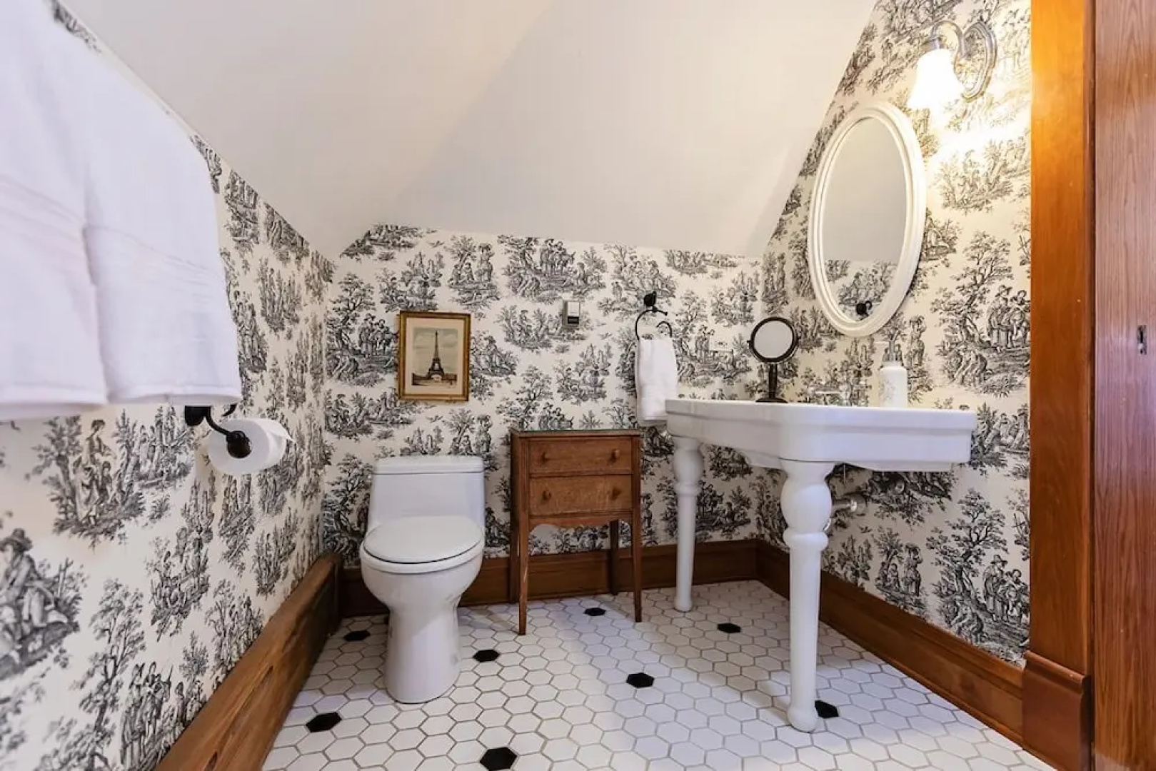 Harrison House Bed & Breakfast