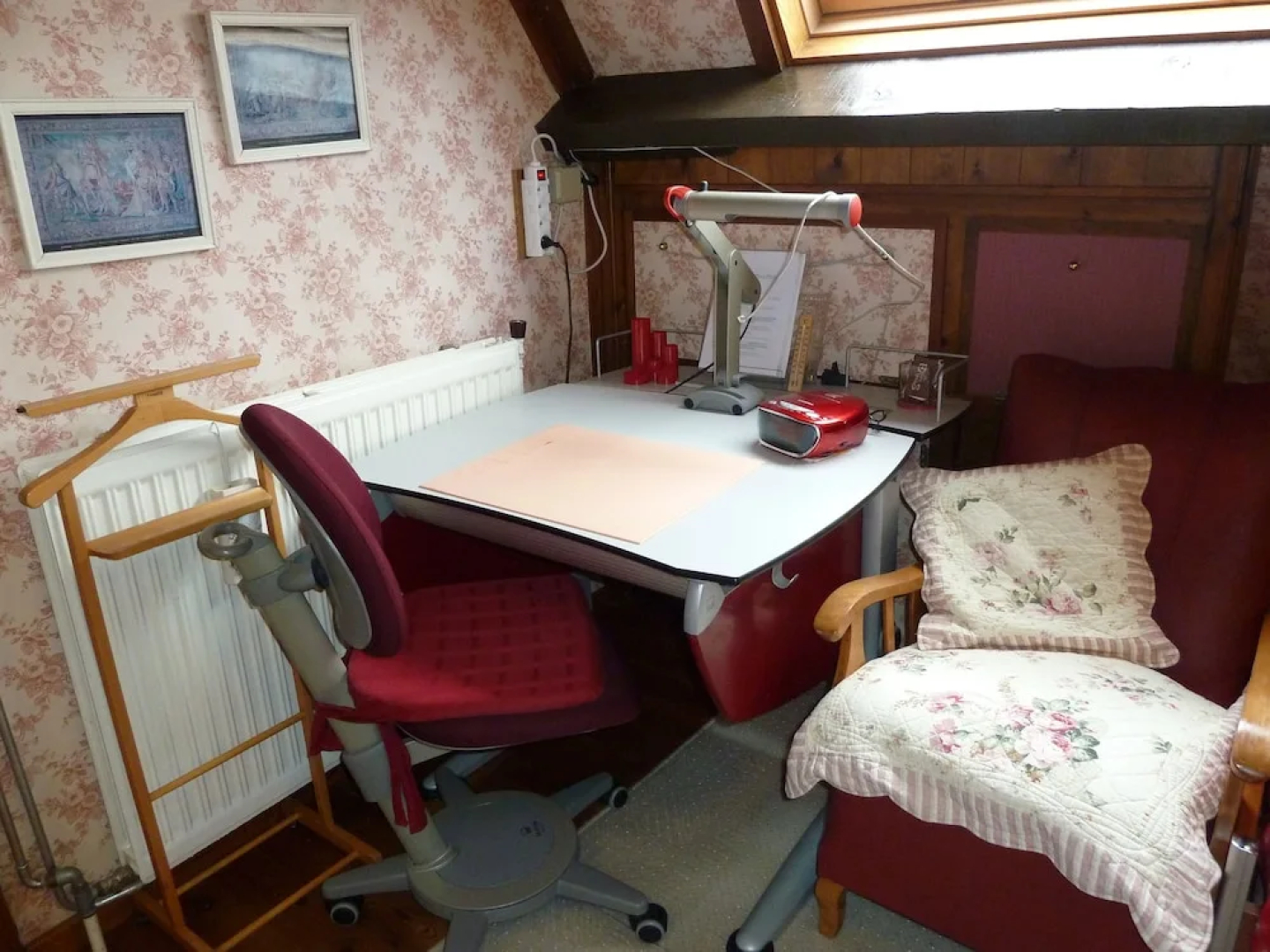 Bruges style cosy villa B&B in green environment 8 km from Brussels