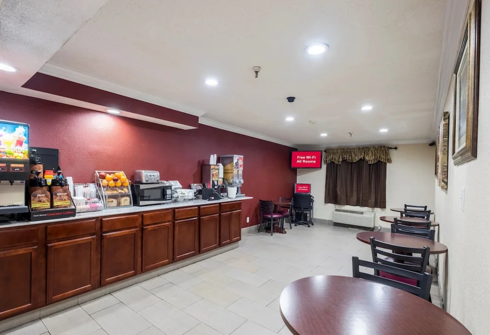 Super 8 Binghamton/Front St