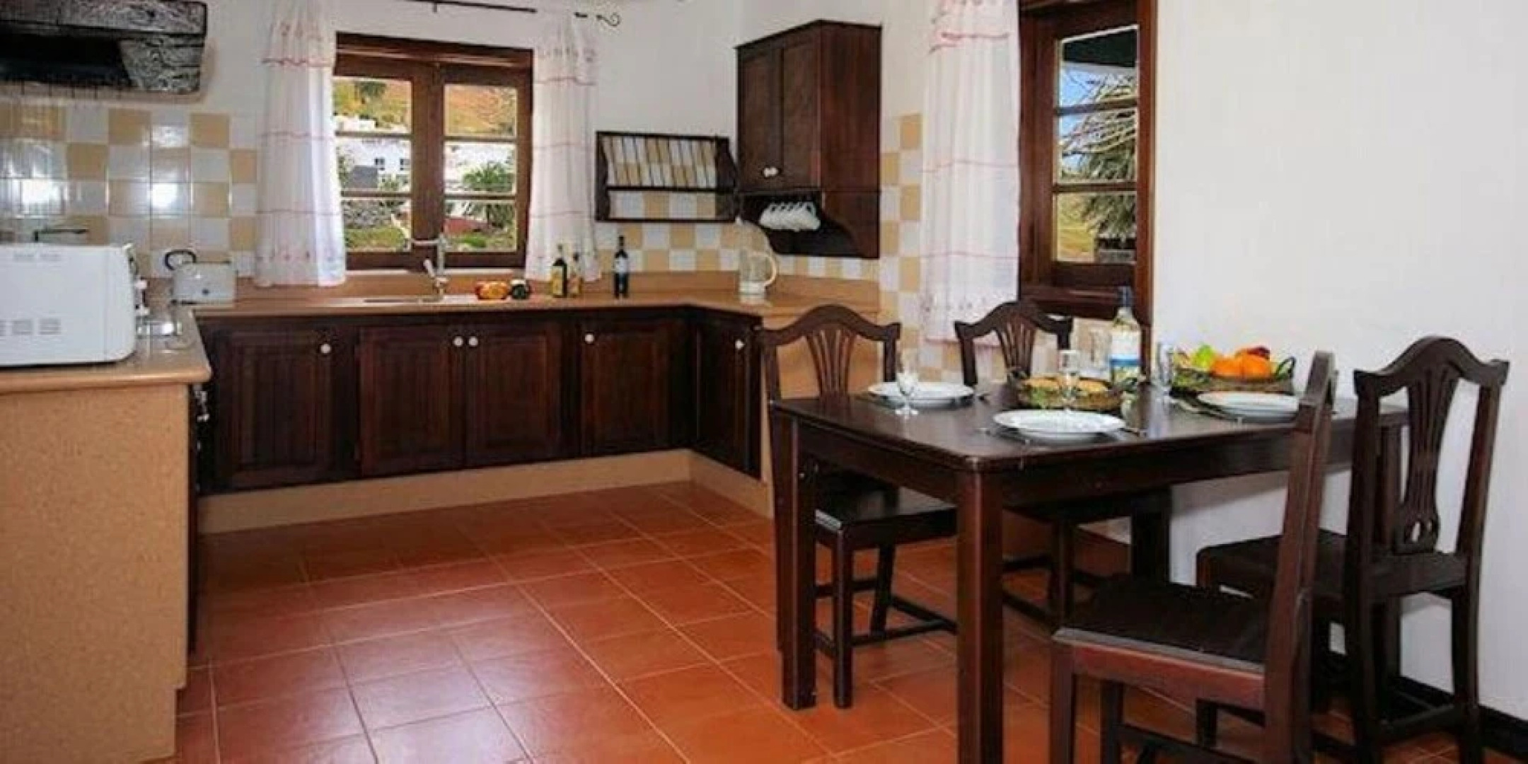 Villa - 2 Bedrooms with Pool and WiFi - 106086