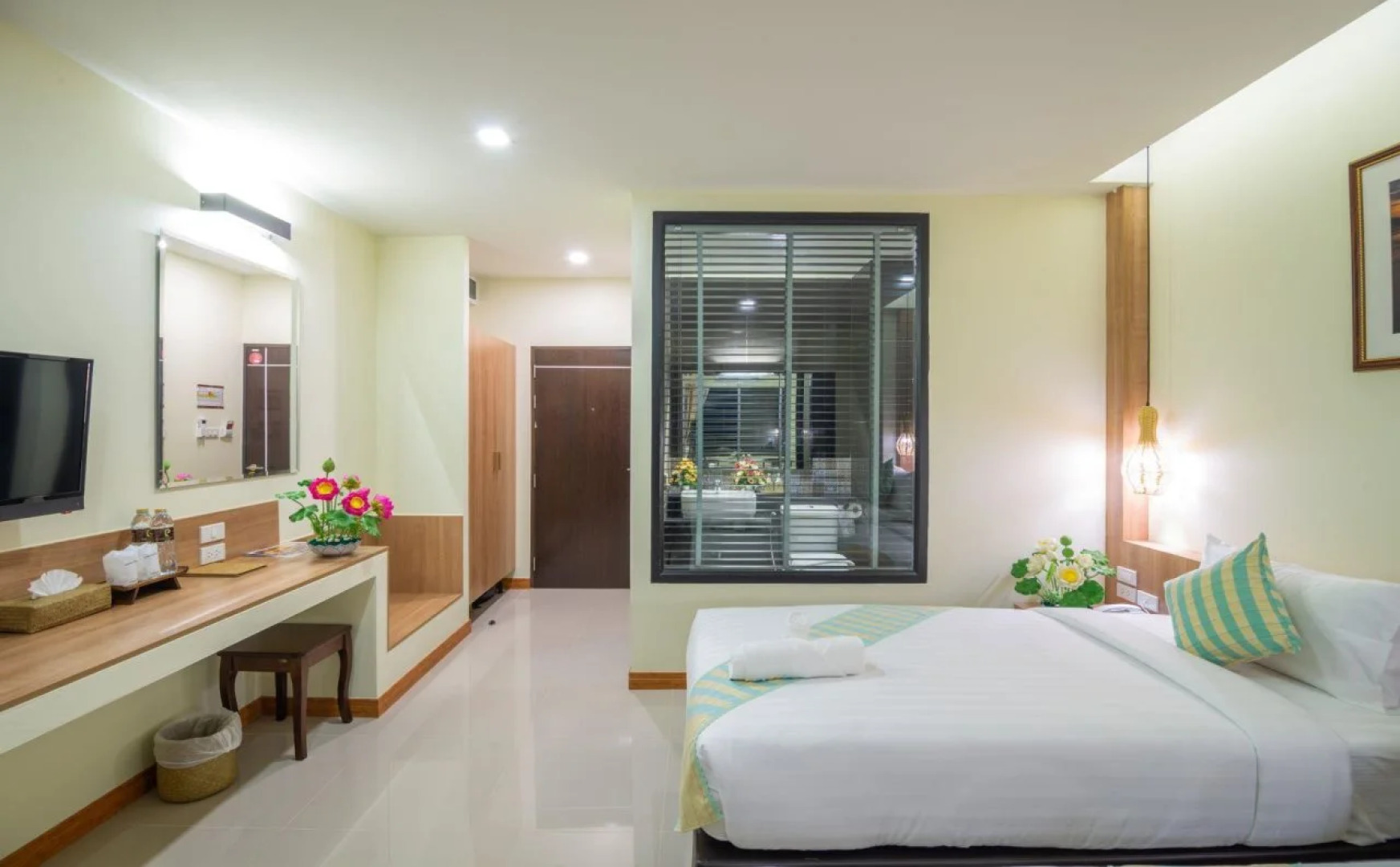 Pura Nakhon Hotel (SHA Extra Plus)