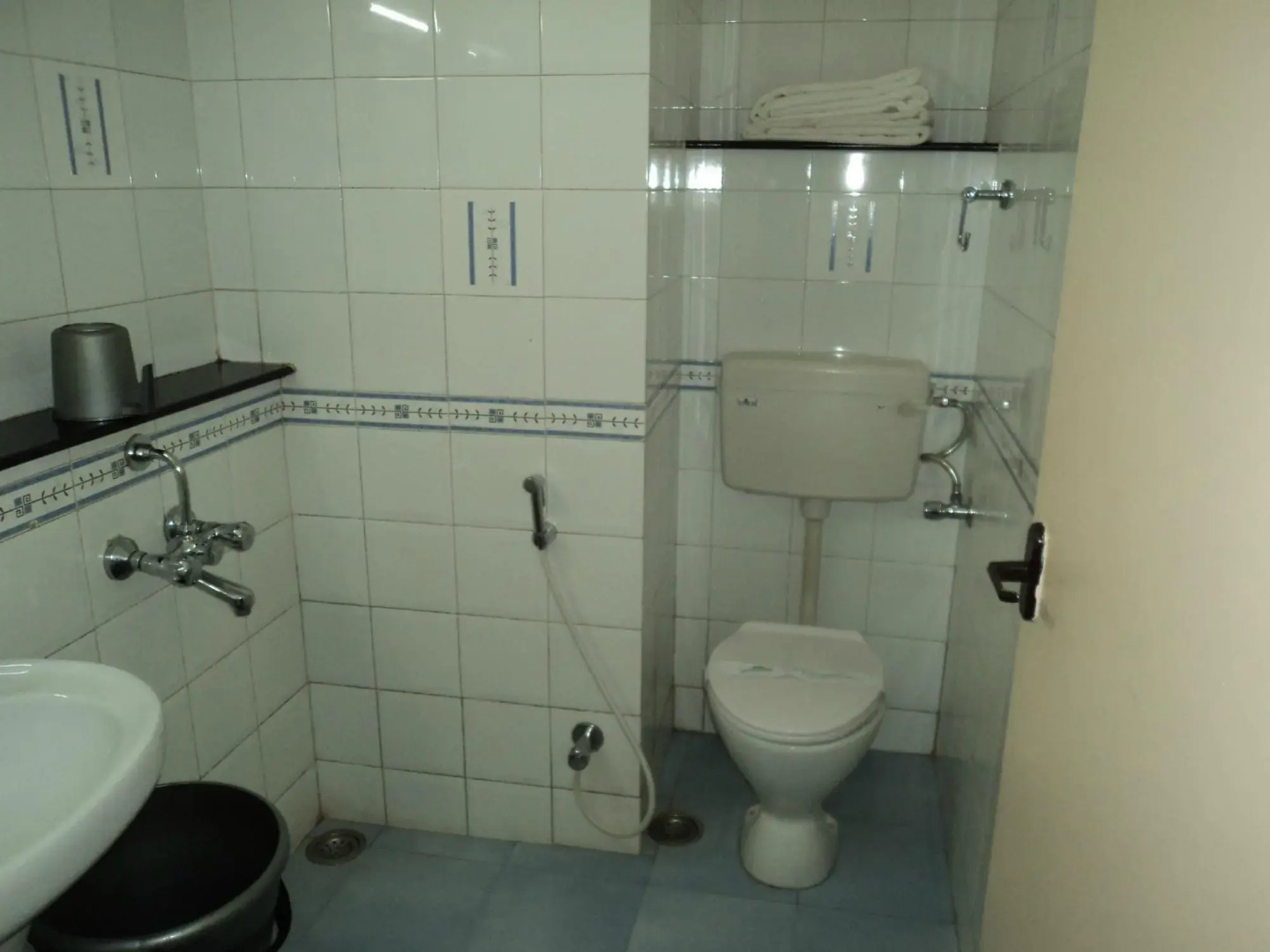 Hotel Hilltop Towers