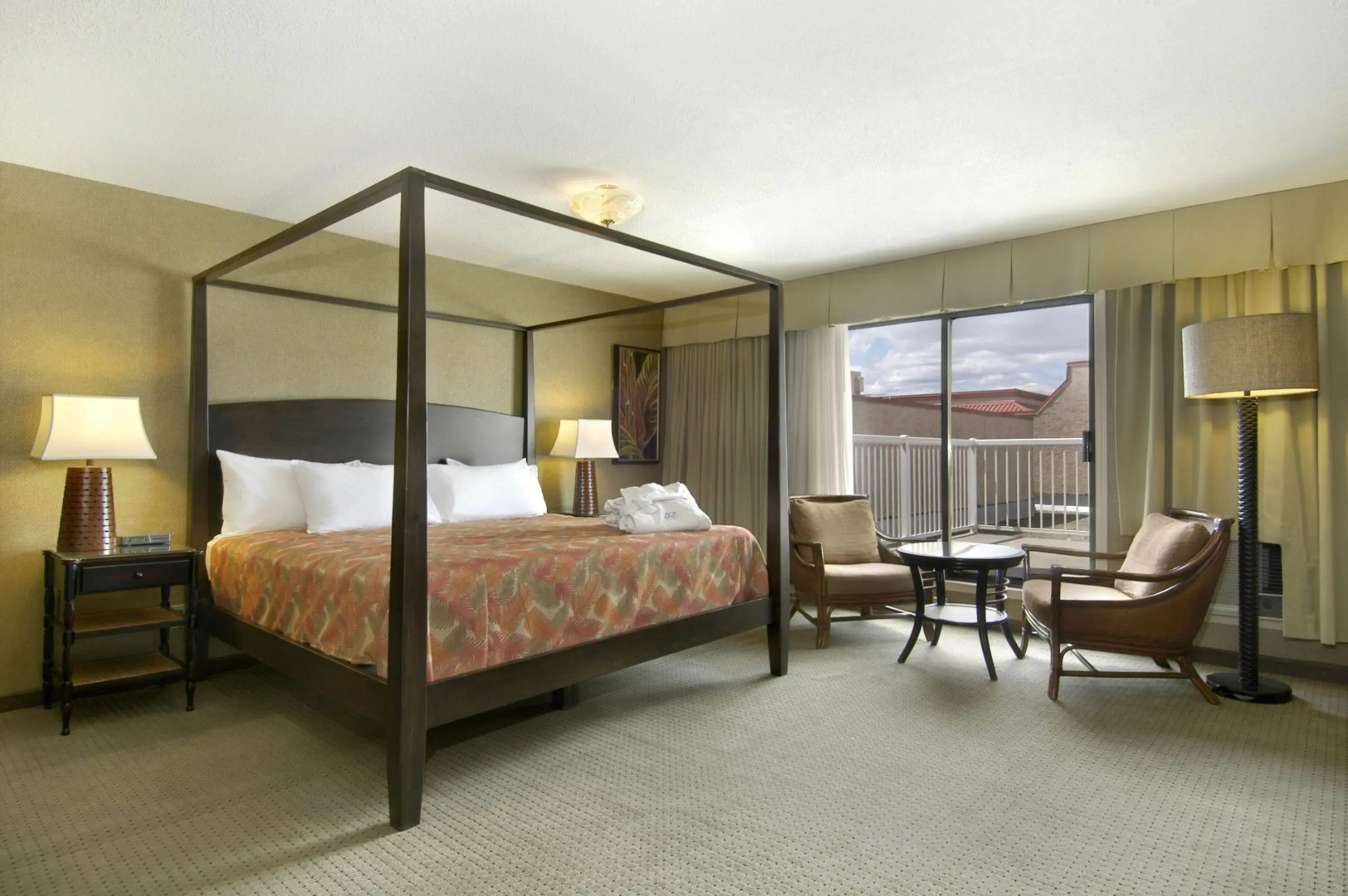 Ramada Hotel & Conference Center by Wyndham Kelowna