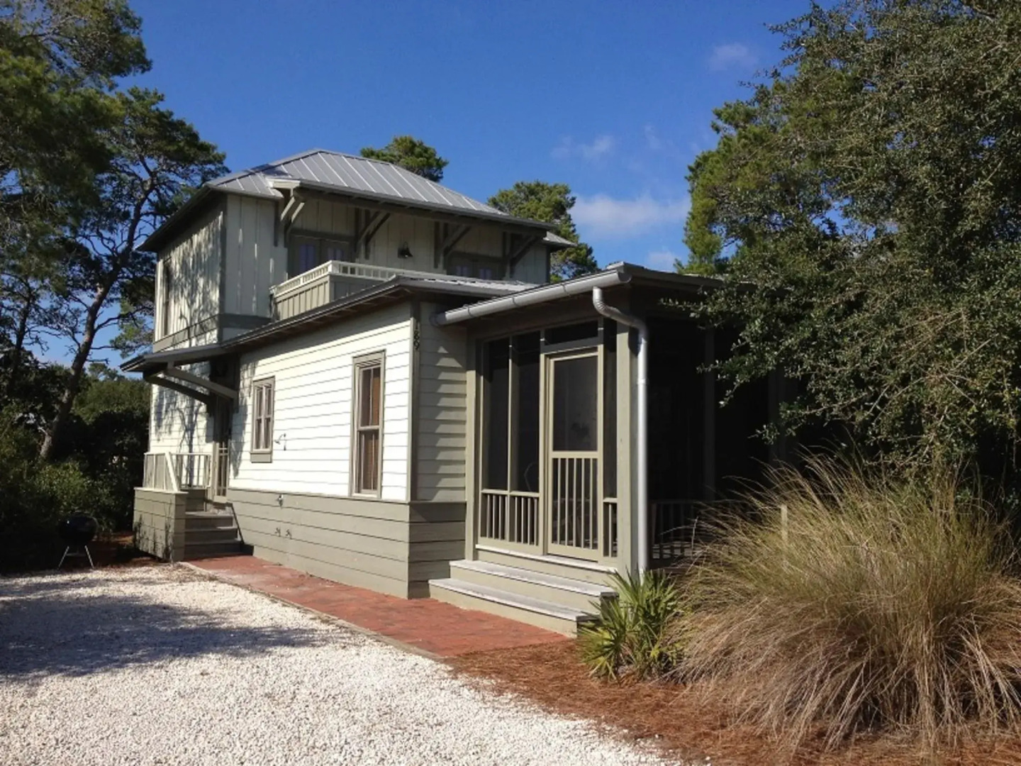 VM 4154 by RedAwning