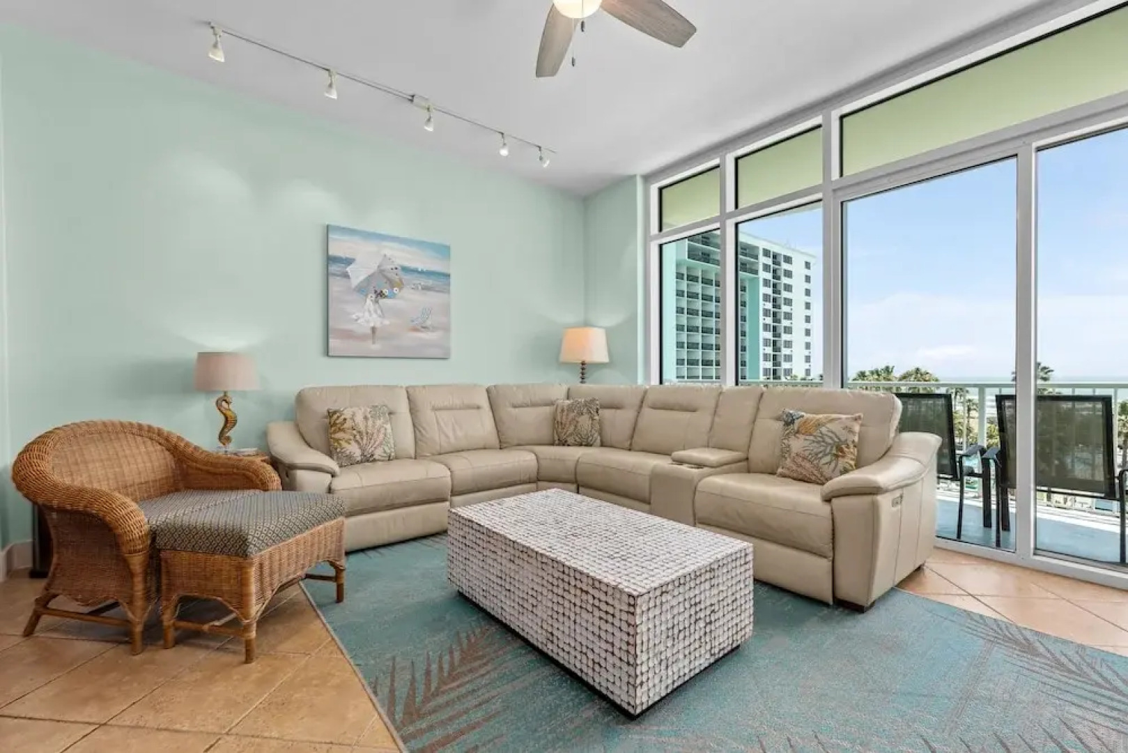 Sapphire Condo & Spa Unit # 406 3 Bedroom Condo