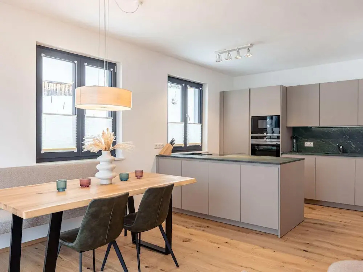 Apartment With Shared Infinity Pool