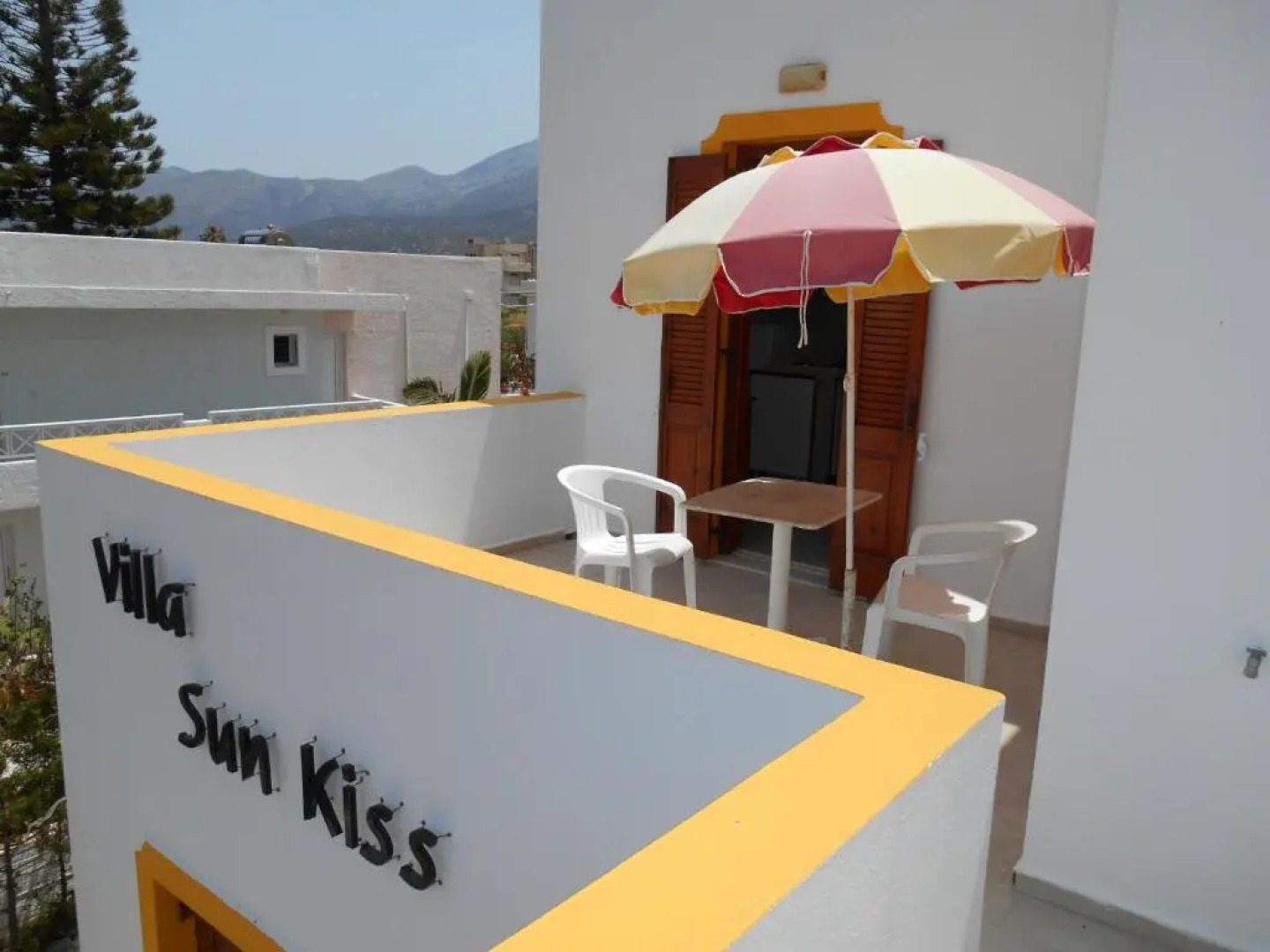 Villa Sun Kiss Apartments
