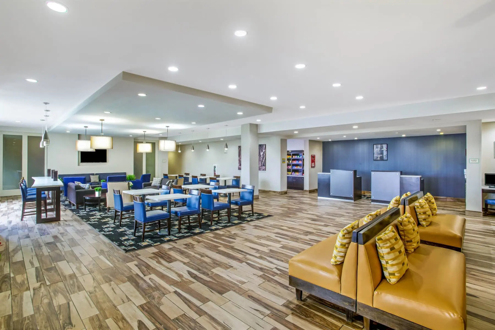 La Quinta Inn And Suites By Wyndham Karnes City Kenedy