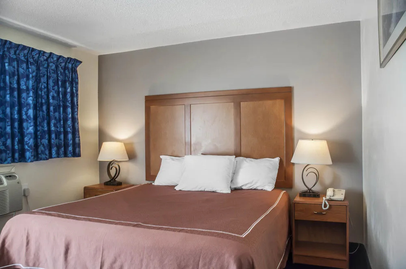 Rodeway Inn & Suites Niagara Falls