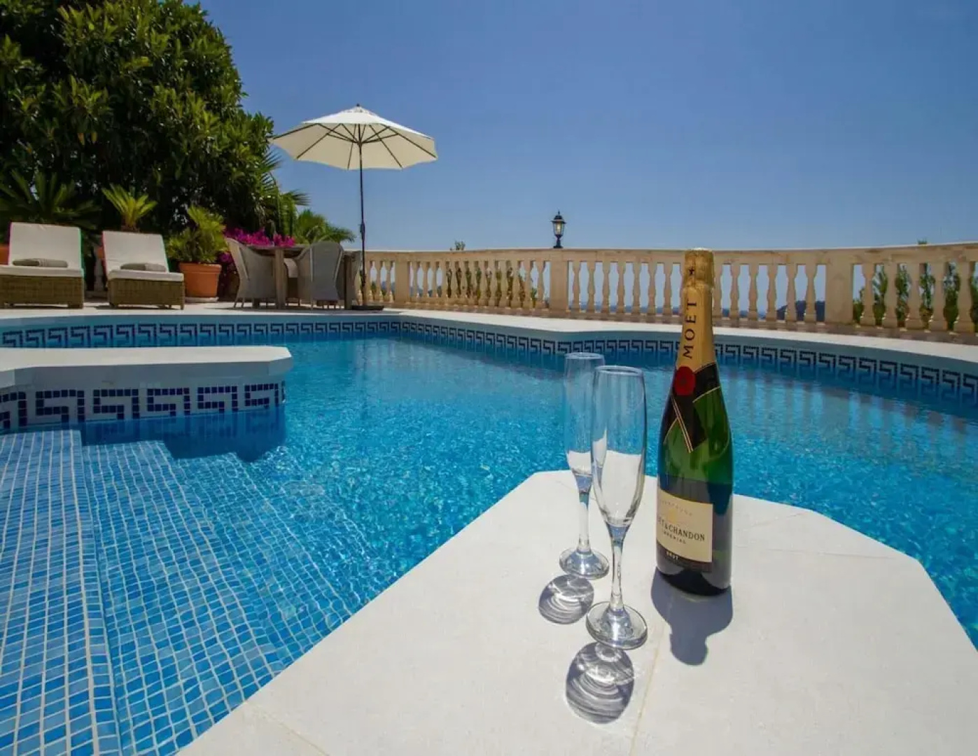 Lavish Villa With Saltwater Pool