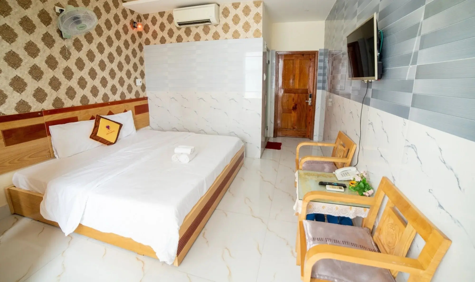 Yen Vy 04 Luxury Hotel