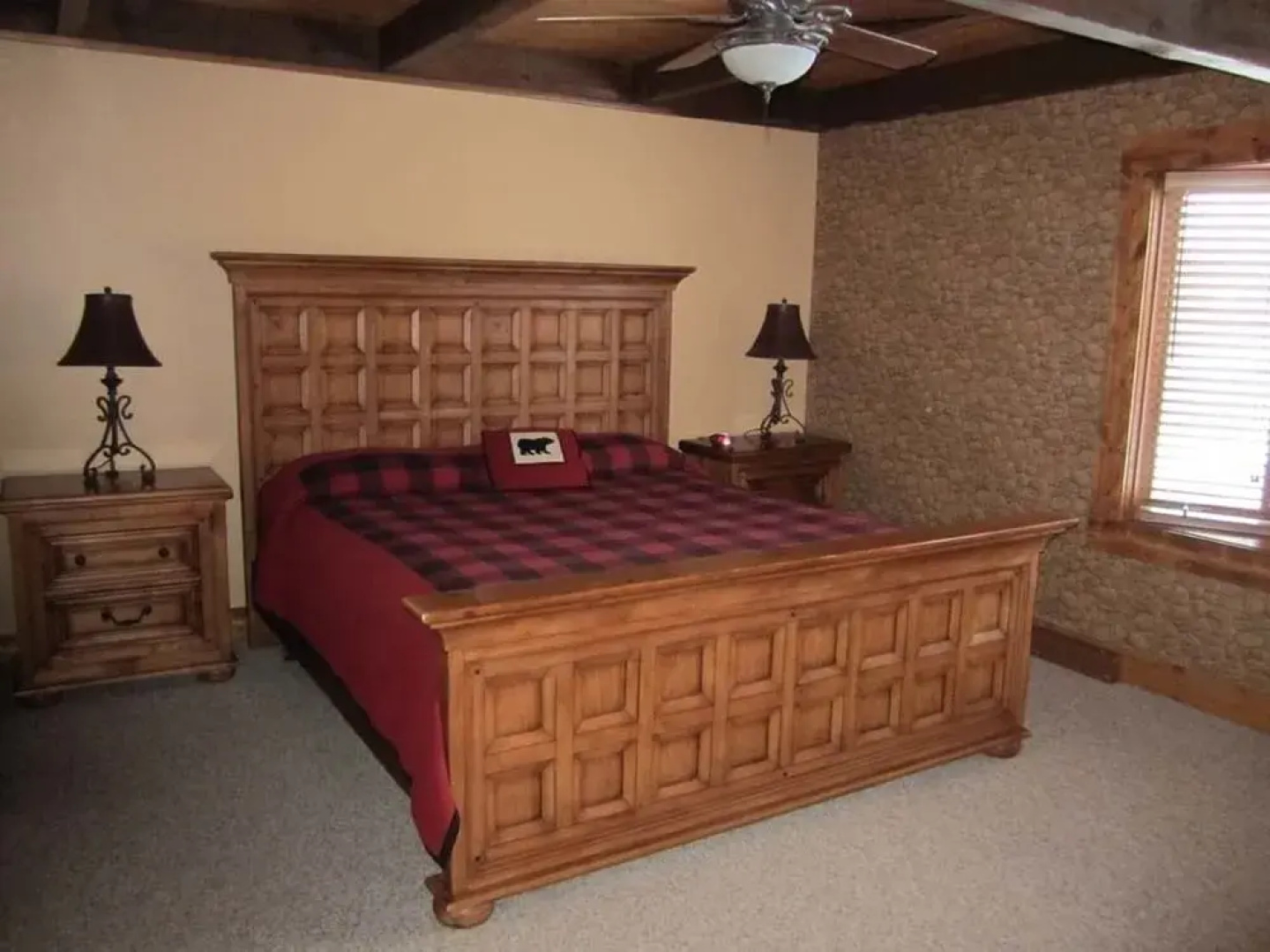 Moose Tracks Lodge