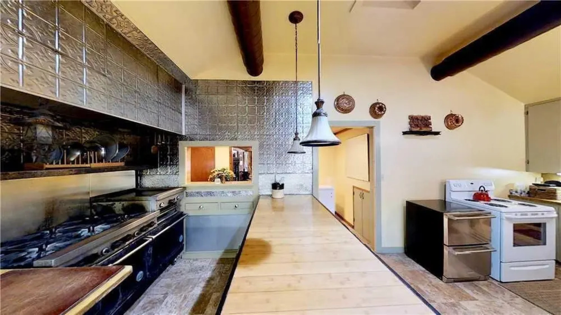 Pack Creek Lodge Suite by RedAwning