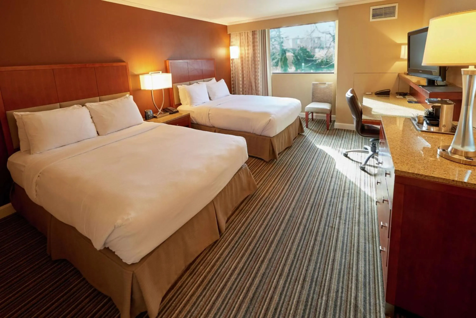 DoubleTree by Hilton Akron Fairlawn