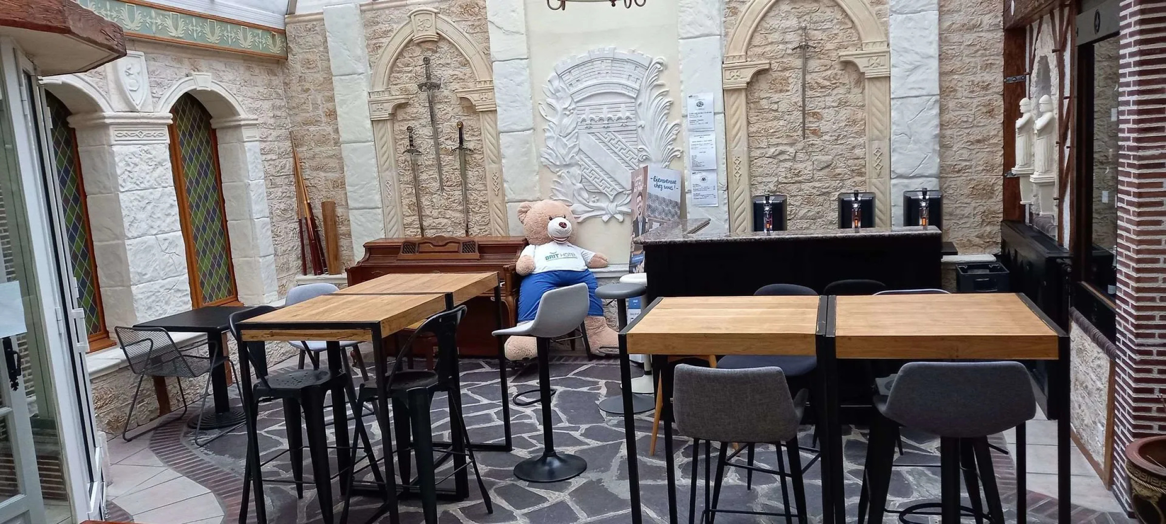 Brit Hotel Les Comtes de Champagne Centre Historique