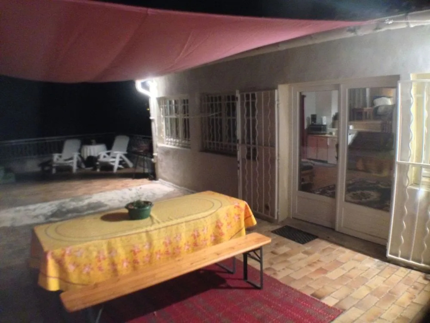 Les Maquinols Estate