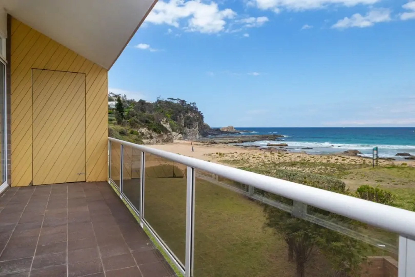 Retreat Beside The Beach - Unit One