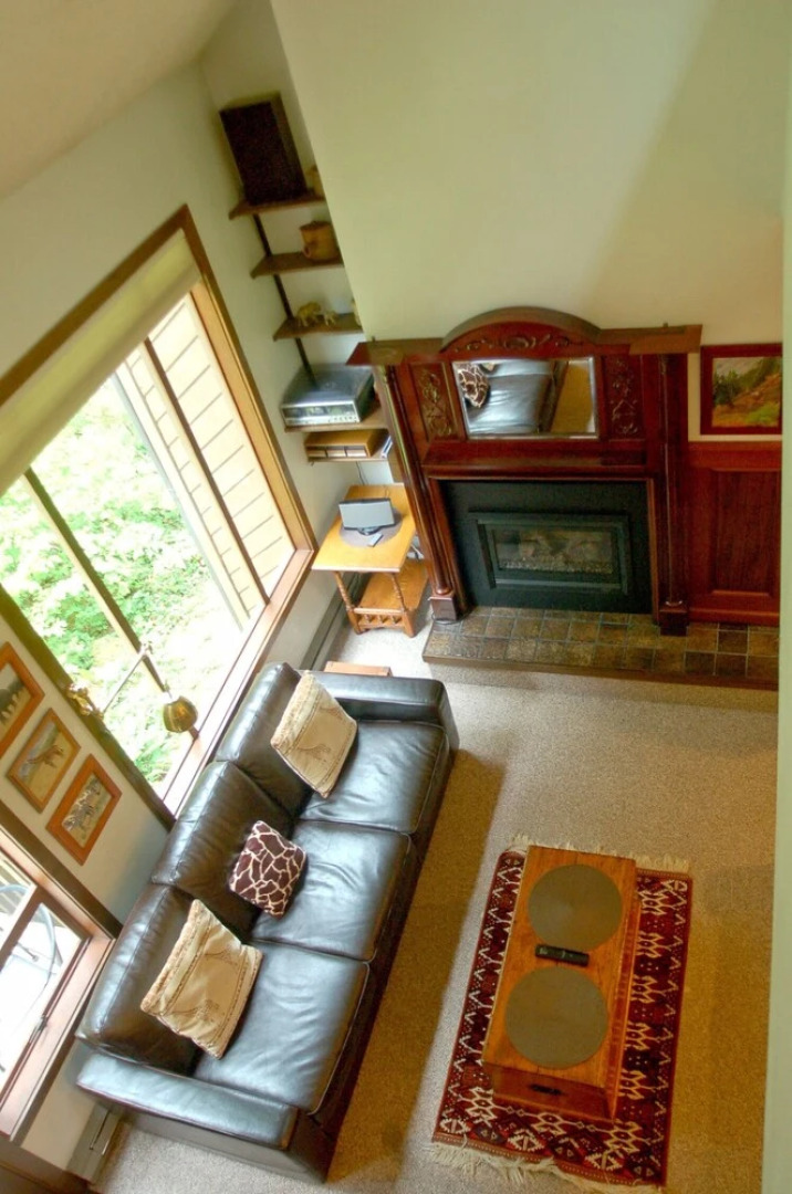 Snowater Condo #57 - A Great 2-story Family Condo That Sleeps 6!