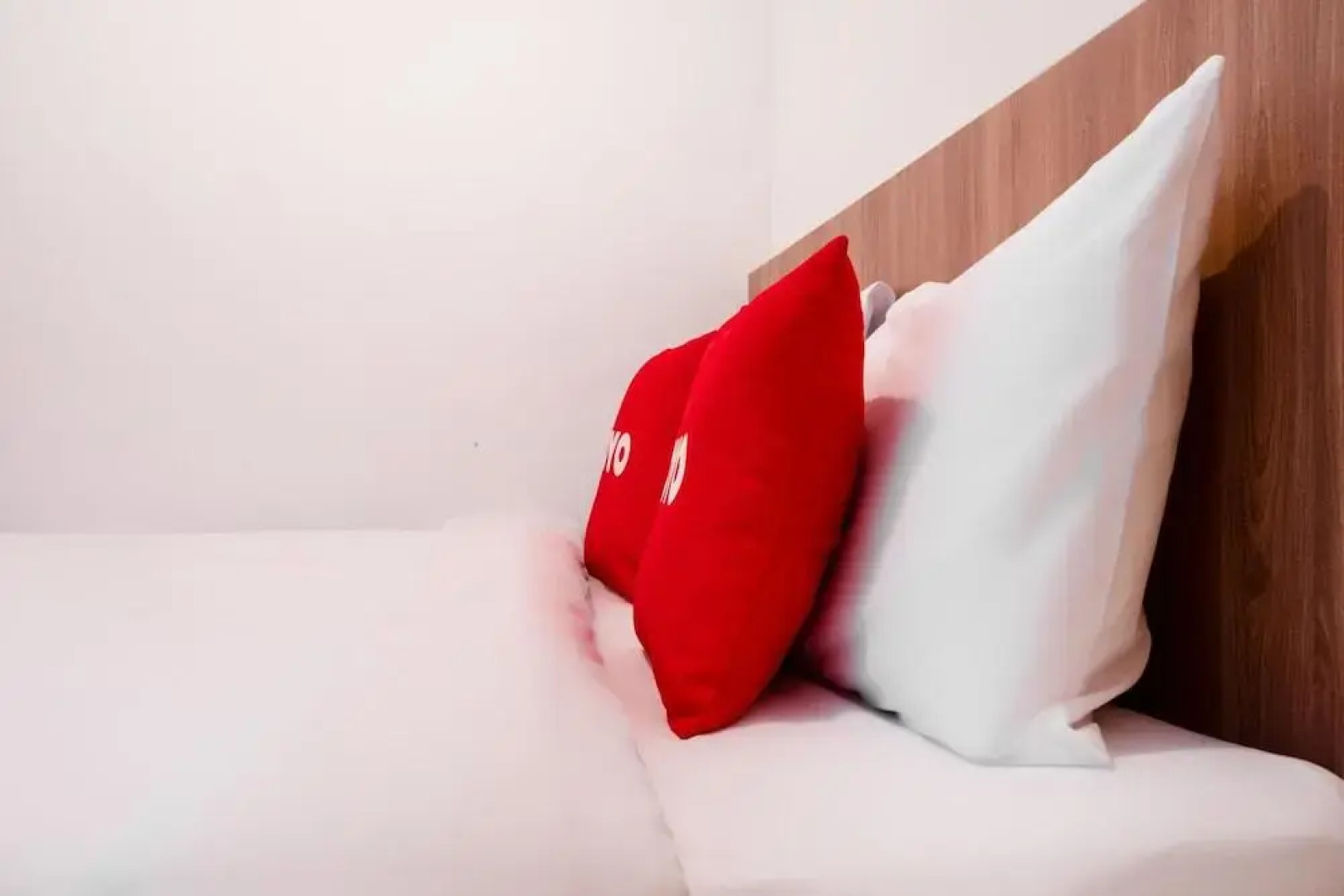 33 Avenue by OYO Rooms