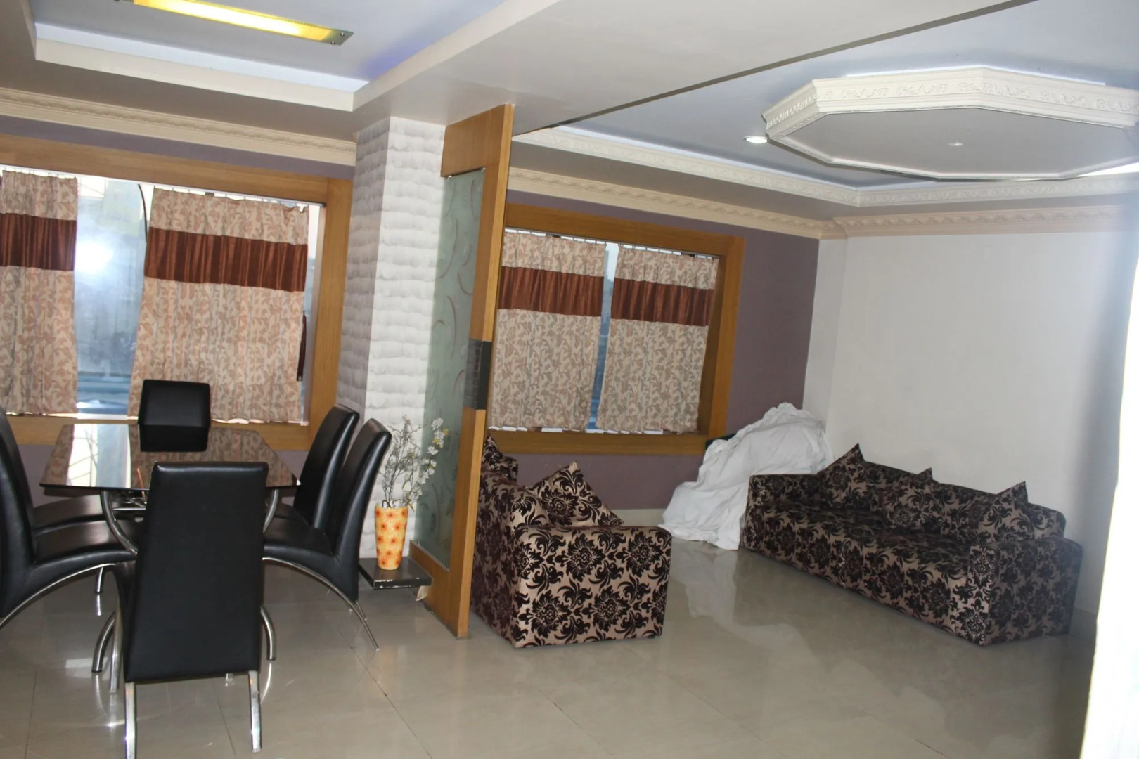 Transit Inn Guest House