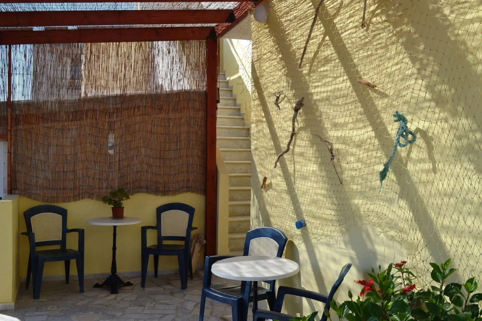 Yiannis Apartments