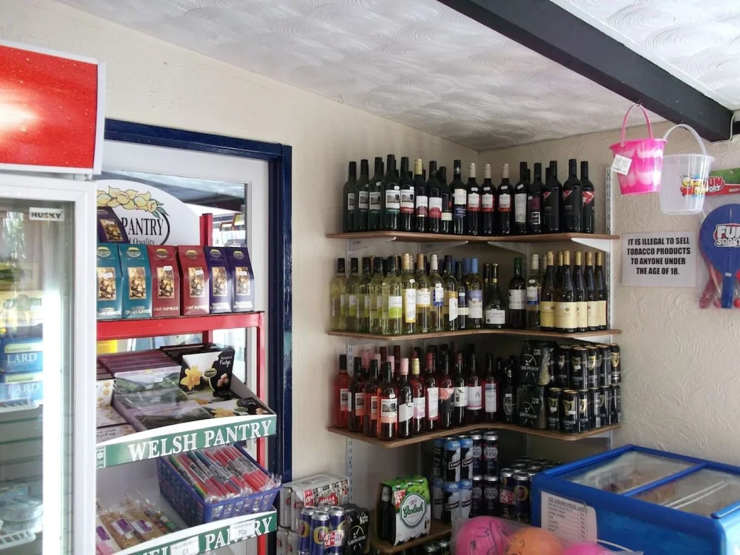 Howells Leisure Fishguard Holiday Park - Caravan Park