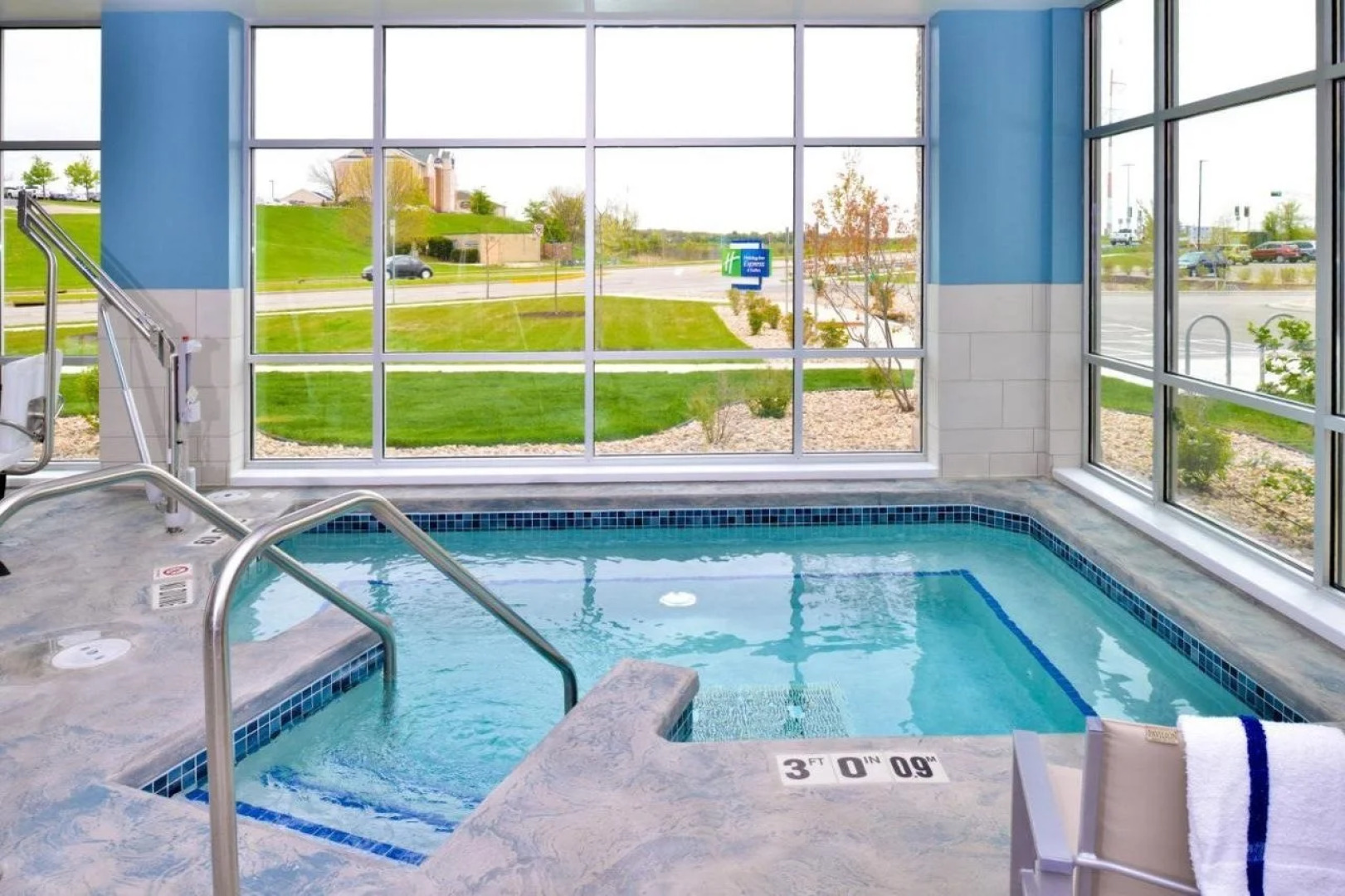 Holiday Inn Express & Suites Madison by IHG