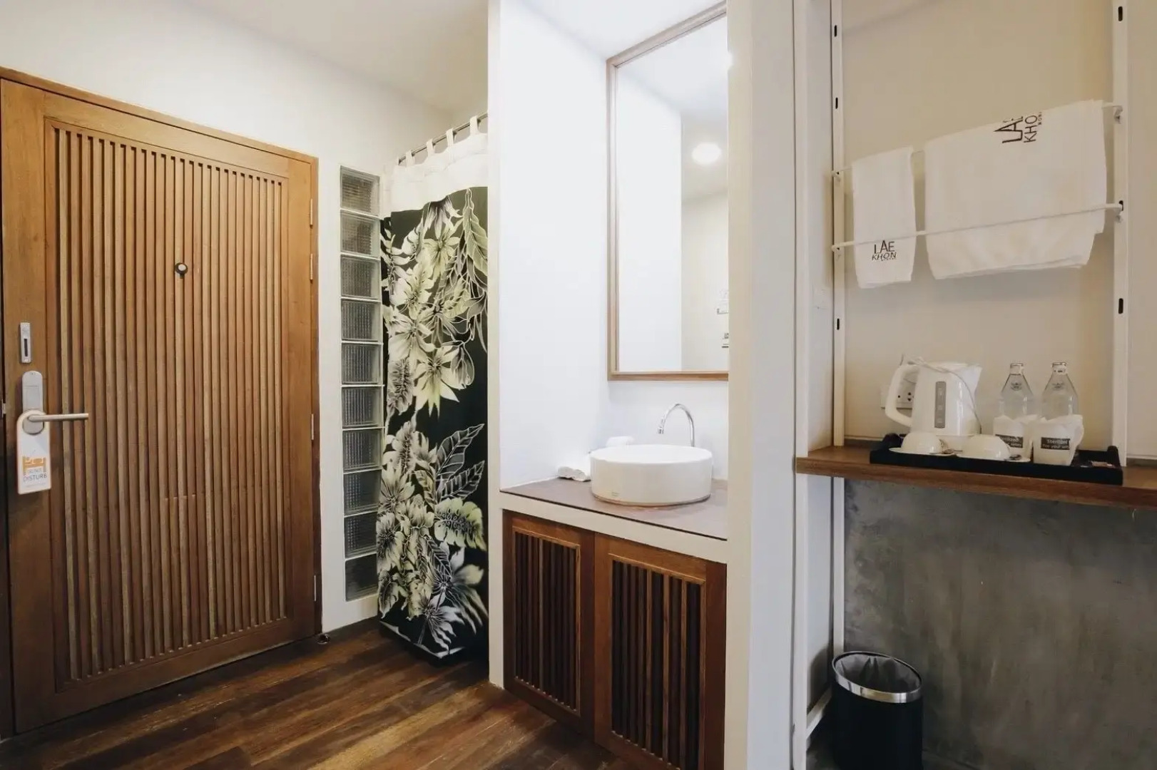 Laekhon Nonbai Hotel