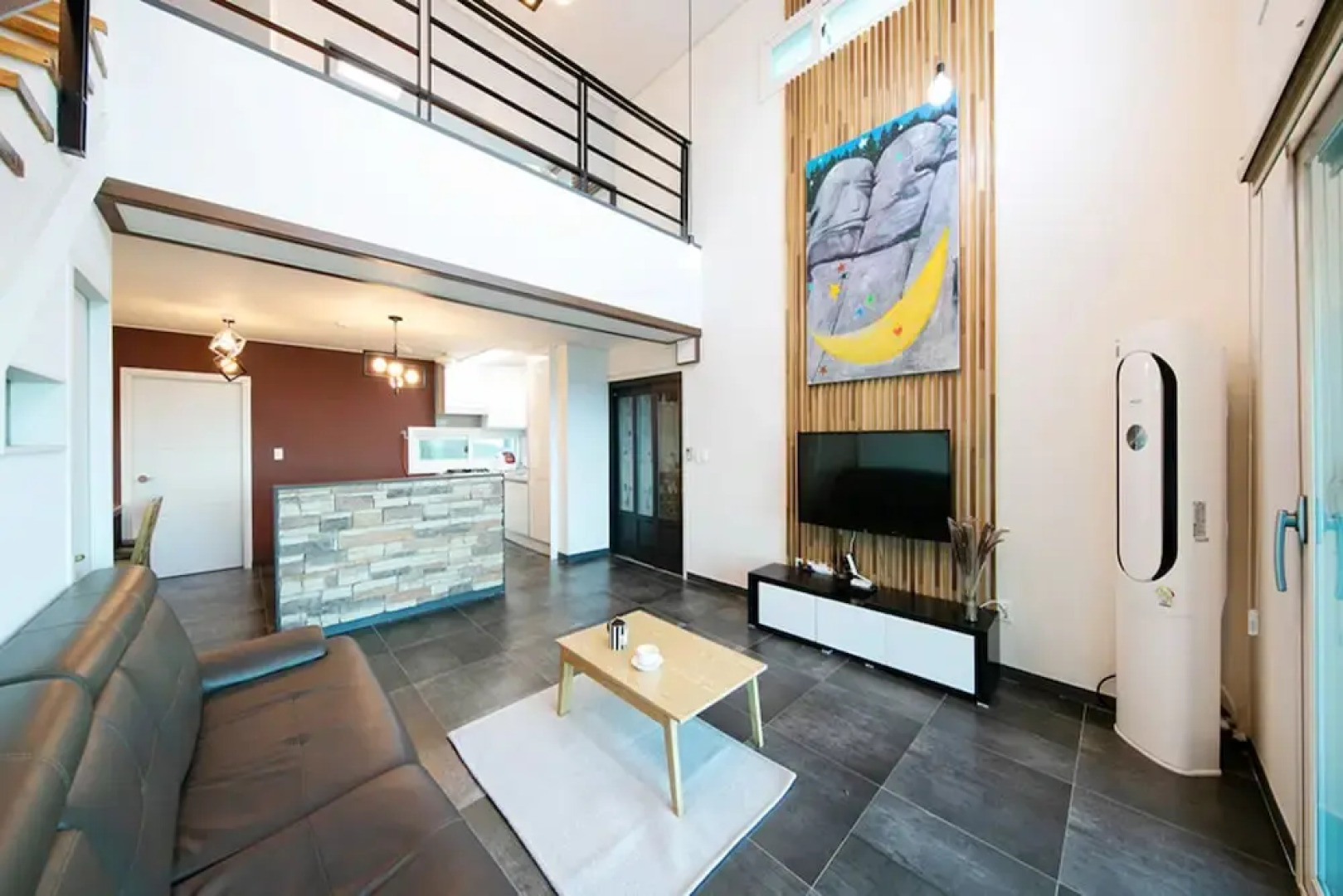 Pohang Couple Stone Pension