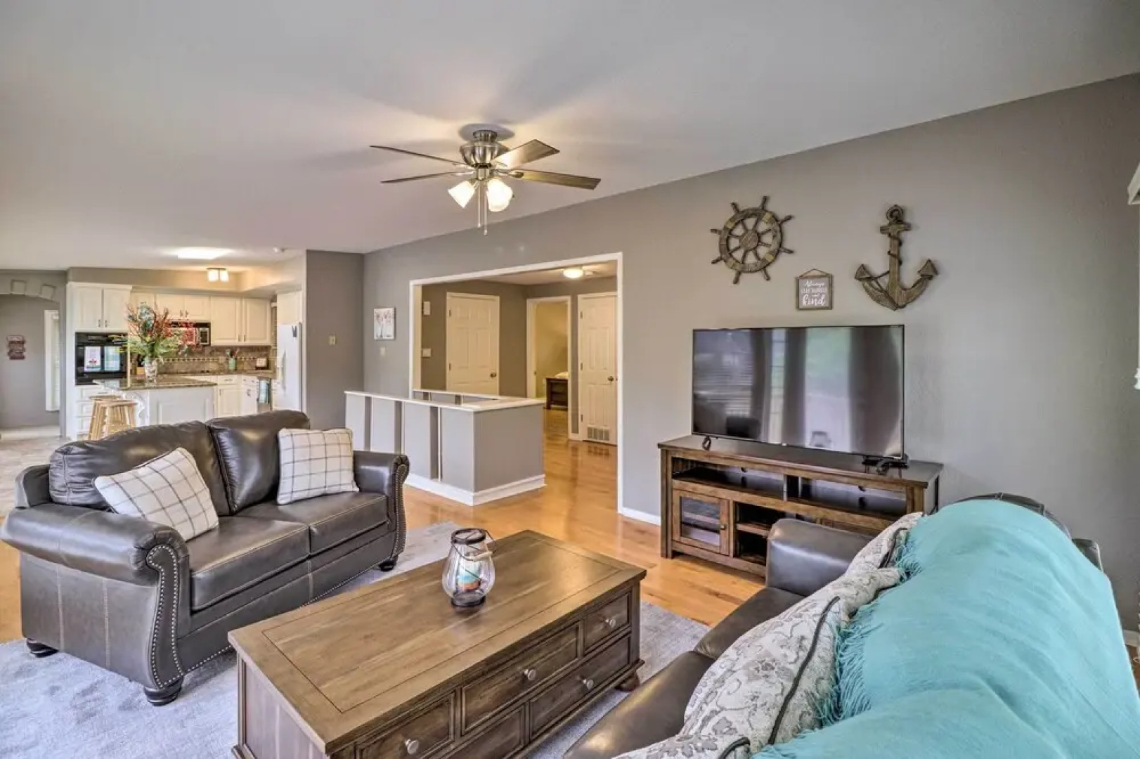 7 Mi to Nat'l Park: Home w/ Dock in Hot Springs